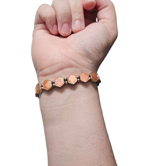 Vintage Iridescent Coral Octagon Stretch Bracelet - Picture 9 of 16
